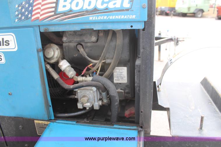 image for item H1374 2007 Miller Bobcat 250 welder/generator