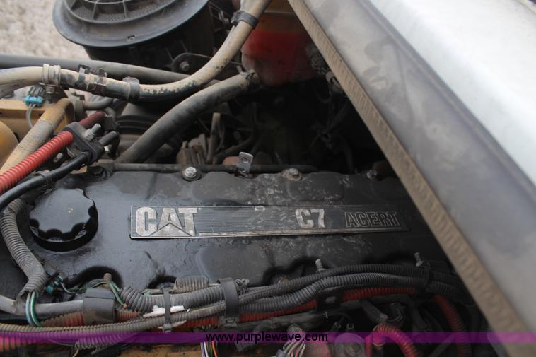 image for item H1377 2007 Freightliner Business Class M2 rollback truck