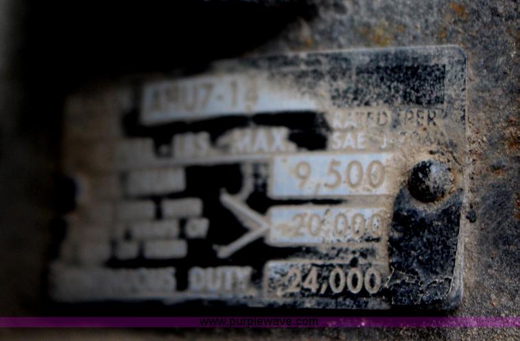 image for item H1377 2007 Freightliner Business Class M2 rollback truck