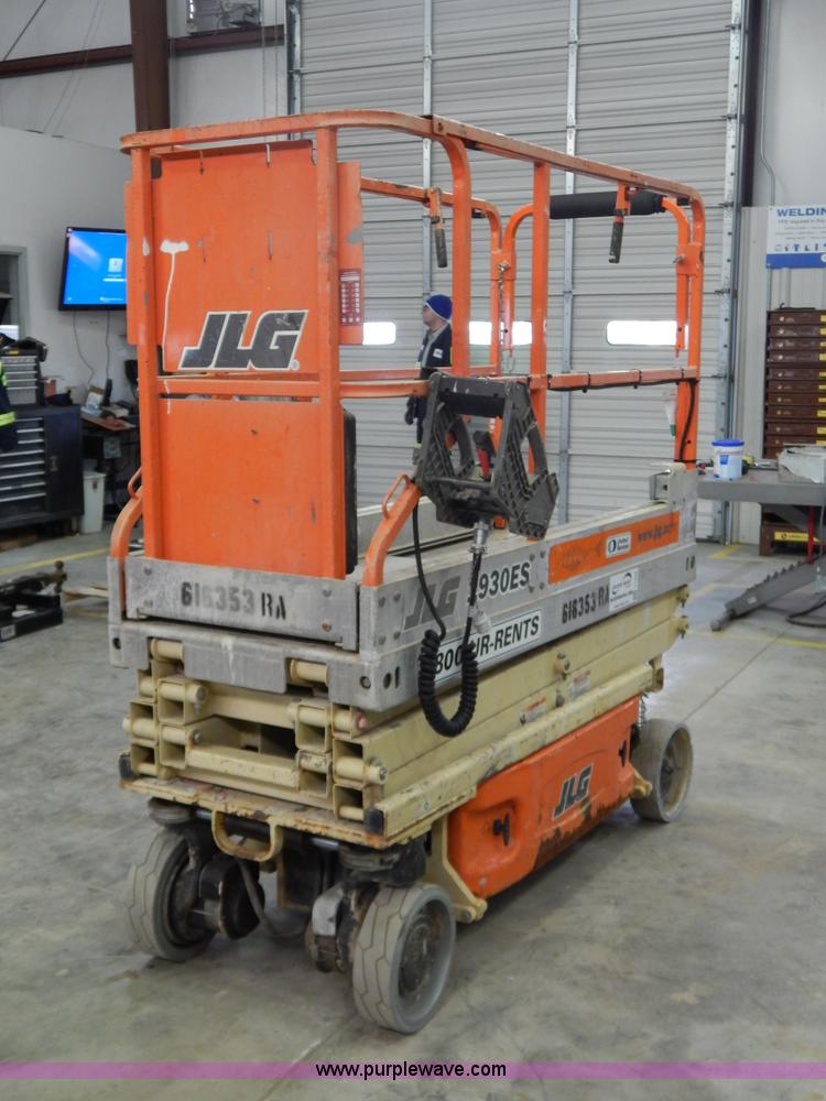 image for item I1225 2006 JLG 1930ES electric scissor lift
