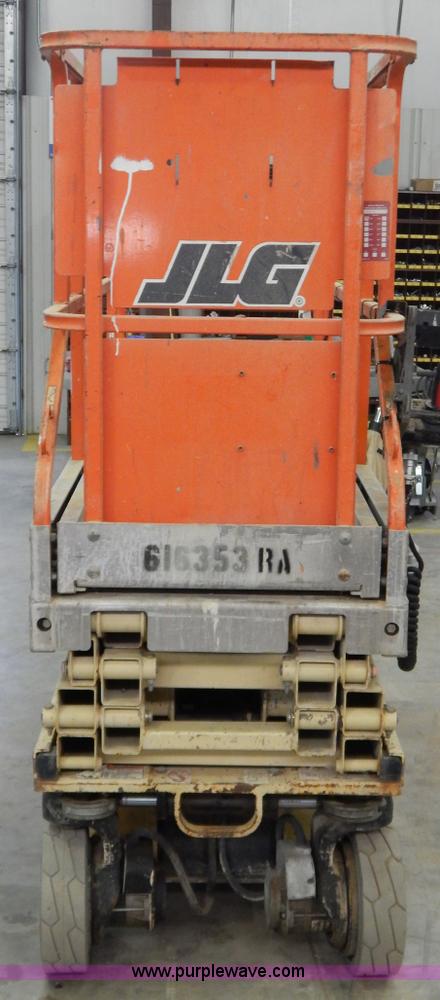 image for item I1225 2006 JLG 1930ES electric scissor lift