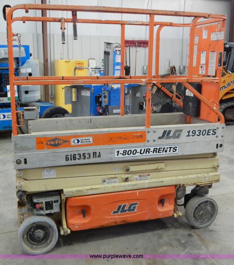 image for item I1225 2006 JLG 1930ES electric scissor lift