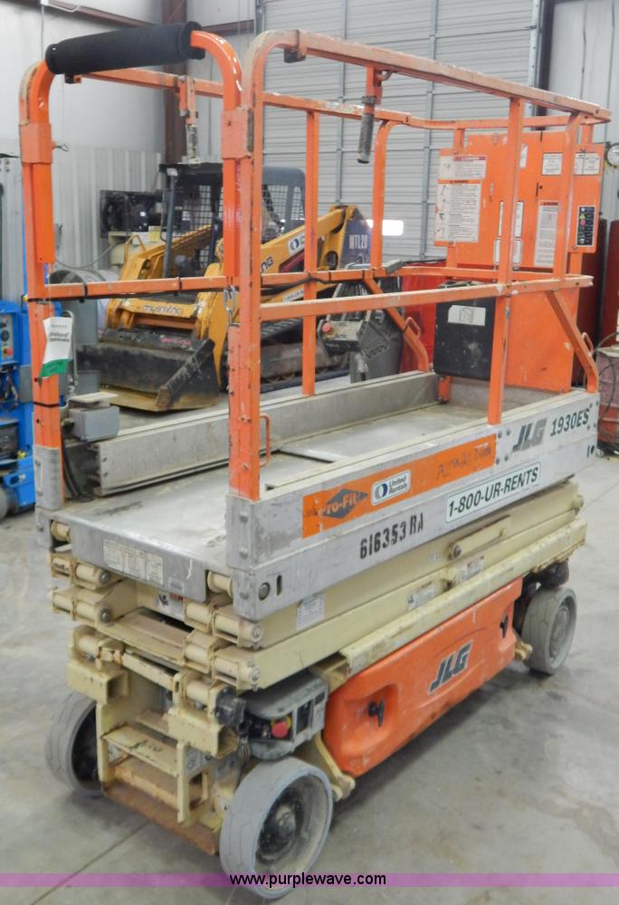 image for item I1225 2006 JLG 1930ES electric scissor lift