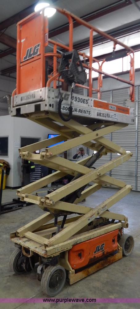 image for item I1225 2006 JLG 1930ES electric scissor lift