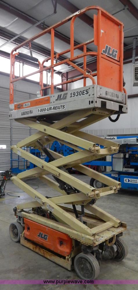 image for item I1225 2006 JLG 1930ES electric scissor lift