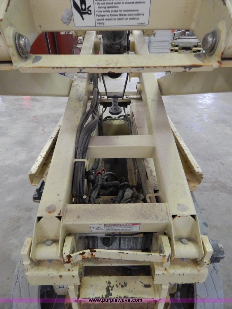 image for item I1225 2006 JLG 1930ES electric scissor lift