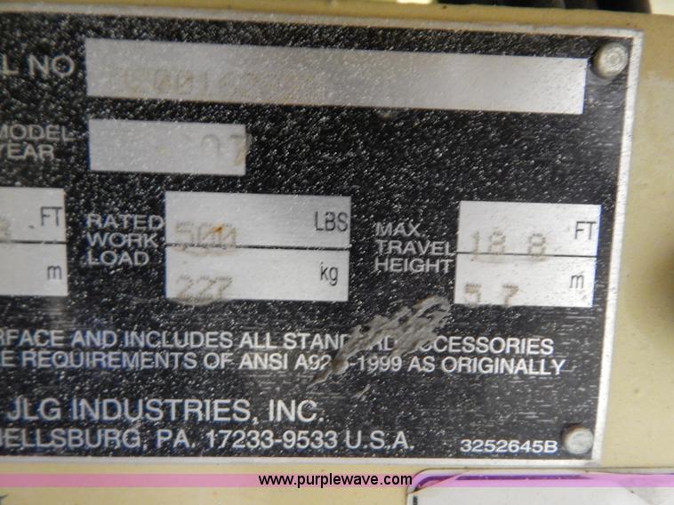 image for item I1226 2007 JLG 1930ES electric scissor lift