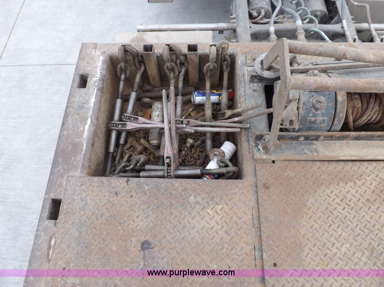 image for item I9190 2006 Ledwell LW48HT2-10-PB Hydratail trailer