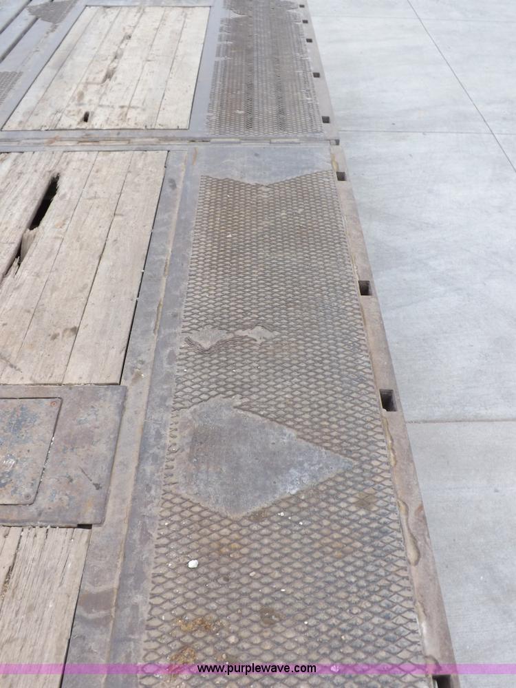 image for item I9190 2006 Ledwell LW48HT2-10-PB Hydratail trailer