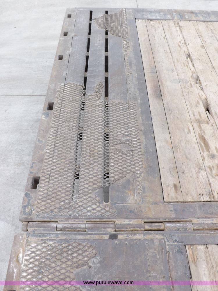 image for item I9190 2006 Ledwell LW48HT2-10-PB Hydratail trailer