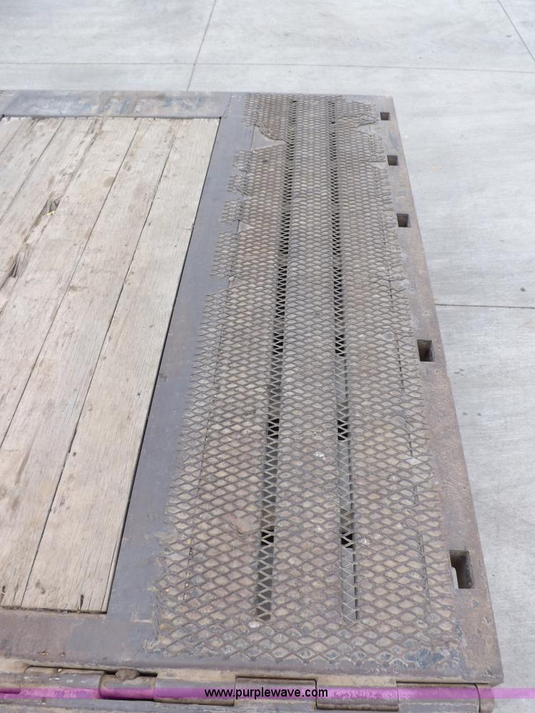 image for item I9190 2006 Ledwell LW48HT2-10-PB Hydratail trailer