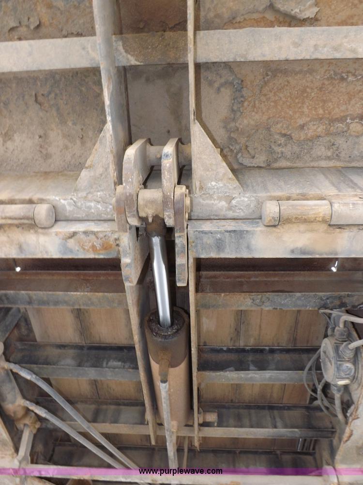 image for item I9190 2006 Ledwell LW48HT2-10-PB Hydratail trailer