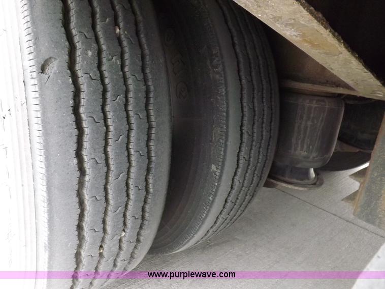 image for item I9190 2006 Ledwell LW48HT2-10-PB Hydratail trailer