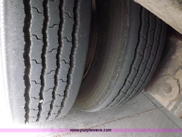 image for item I9190 2006 Ledwell LW48HT2-10-PB Hydratail trailer