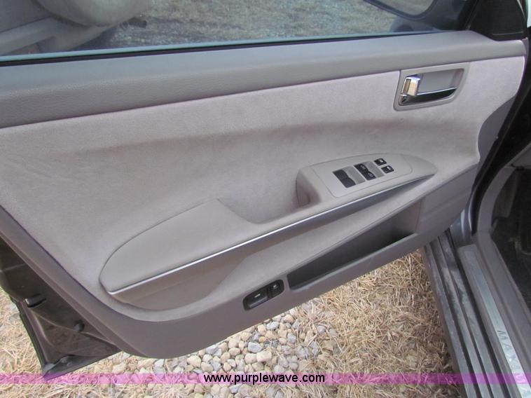 image for item AE9062 2005 Nissan Maxima SE