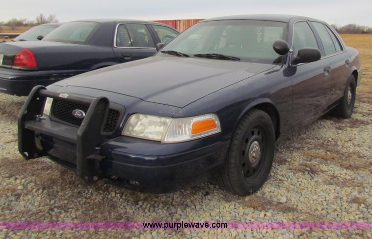image for item AE9066 2006 Ford Crown Victoria Police Interceptor