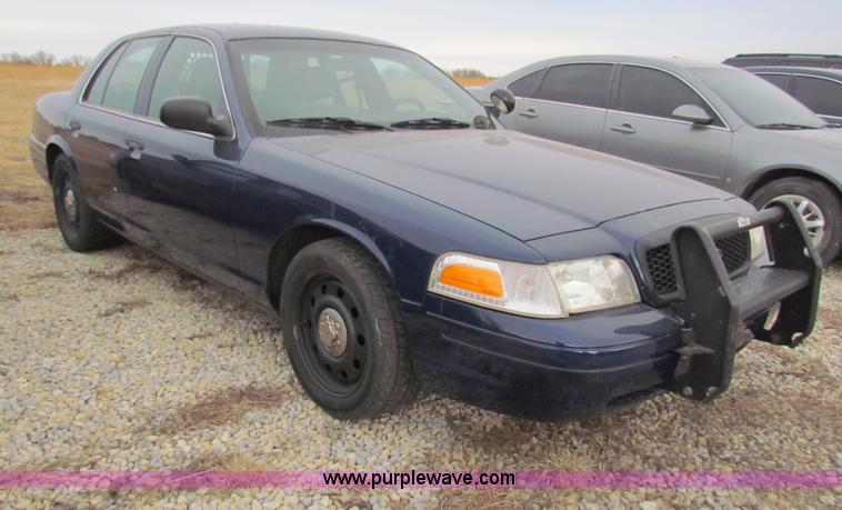 image for item AE9066 2006 Ford Crown Victoria Police Interceptor