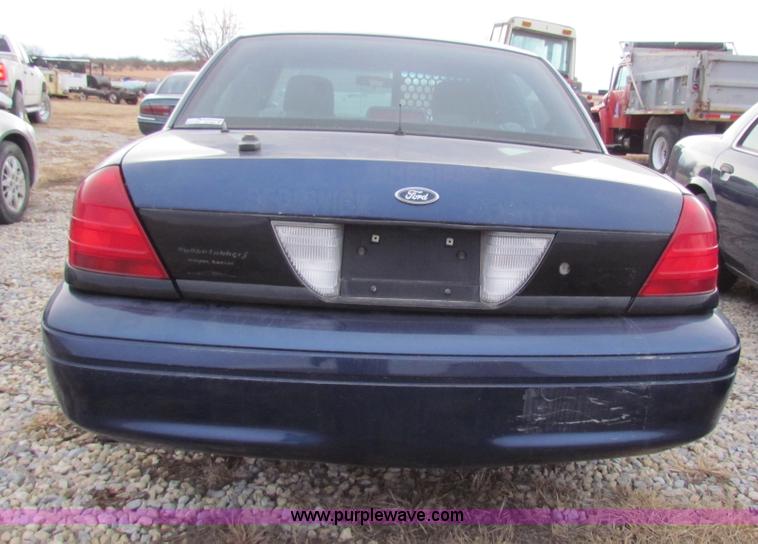 image for item AE9066 2006 Ford Crown Victoria Police Interceptor