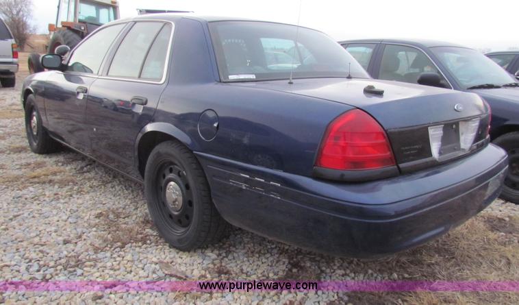 image for item AE9066 2006 Ford Crown Victoria Police Interceptor