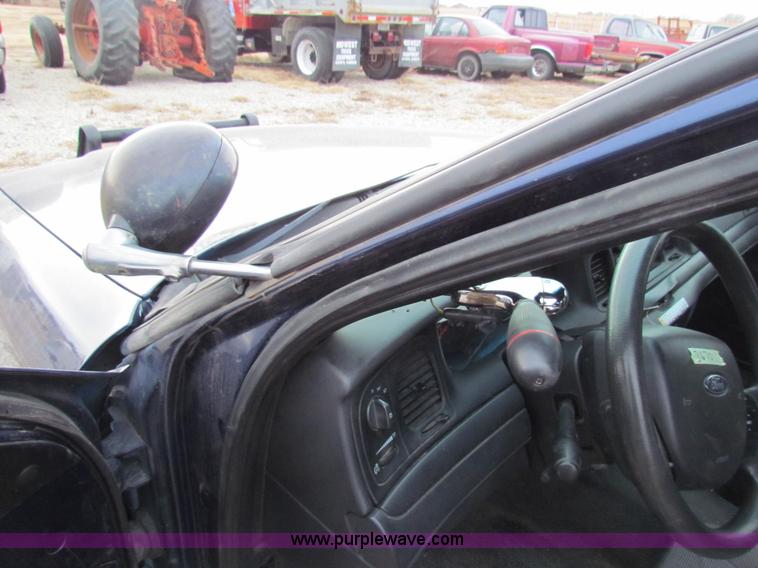 image for item AE9066 2006 Ford Crown Victoria Police Interceptor