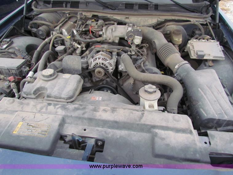 image for item AE9066 2006 Ford Crown Victoria Police Interceptor