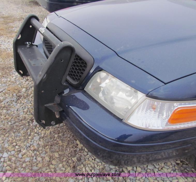 image for item AE9066 2006 Ford Crown Victoria Police Interceptor