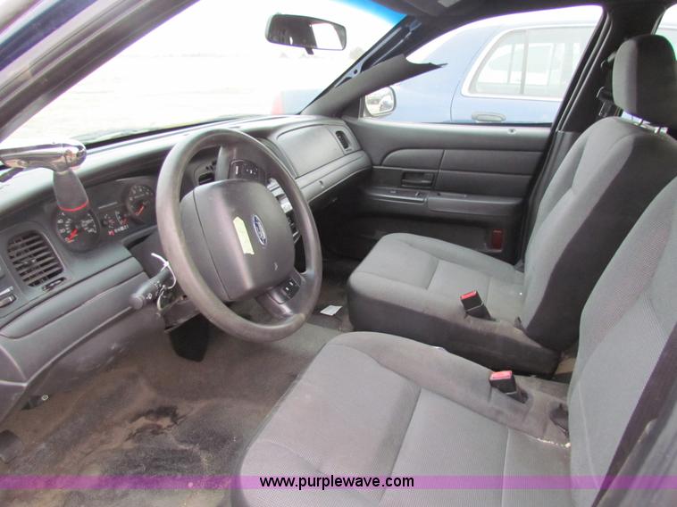 image for item AE9067 2008 Ford Crown Victoria Police Interceptor
