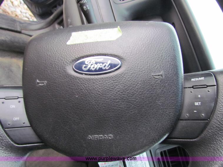 image for item AE9067 2008 Ford Crown Victoria Police Interceptor