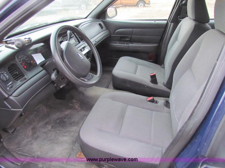 image for item AE9068 2008 Ford Crown Victoria Police Interceptor