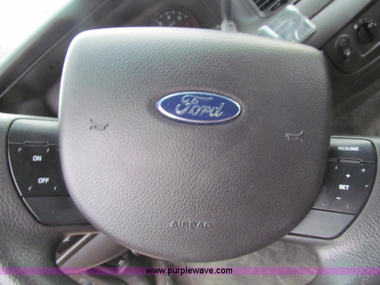 image for item AE9068 2008 Ford Crown Victoria Police Interceptor