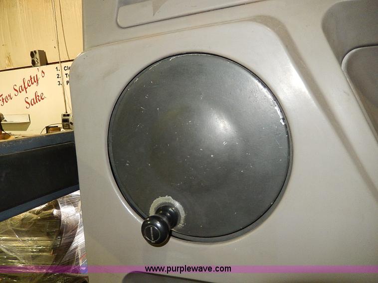 image for item AP9200 2003 Raymond EASi-0PC30TT electric warehouse picker forklift