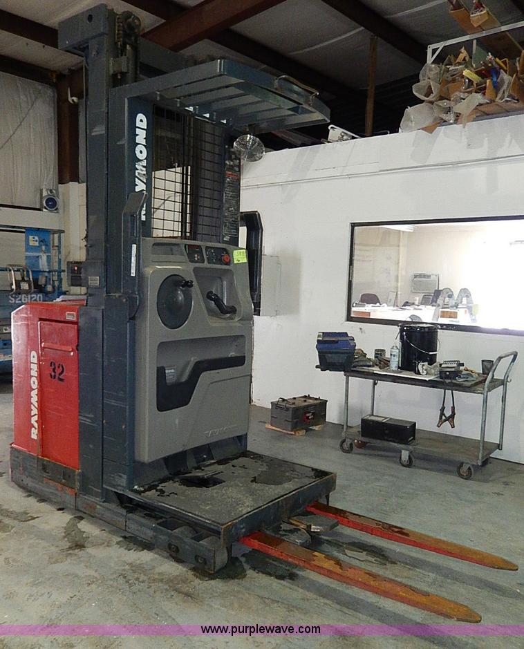 image for item AP9201 2003 Raymond SCR100-18-750T1 electric warehouse picker forklift