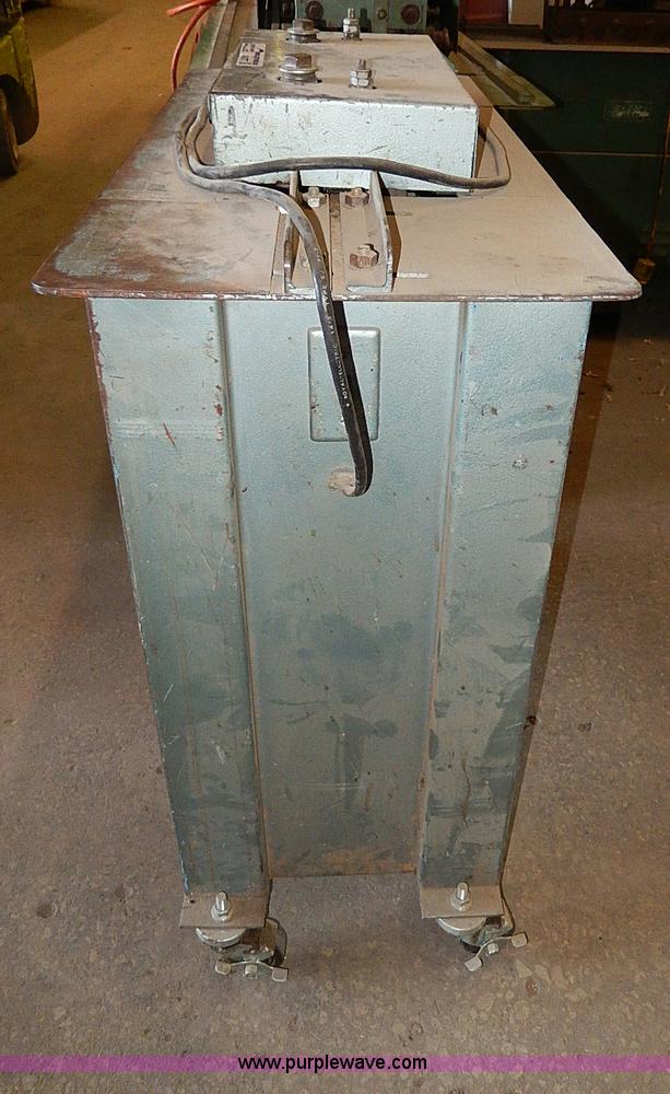 image for item AU9777 (2) forming machines