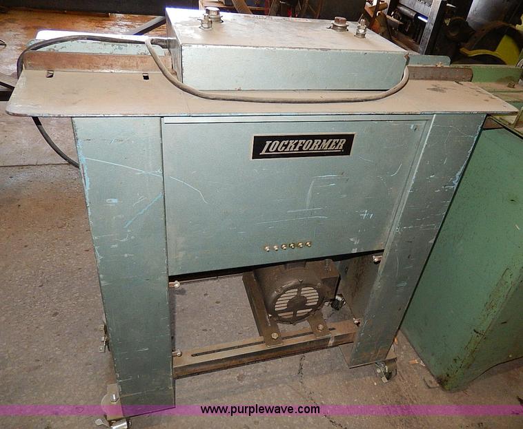 image for item AU9777 (2) forming machines