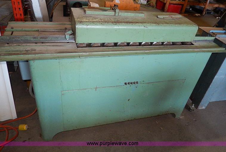 image for item AU9777 (2) forming machines