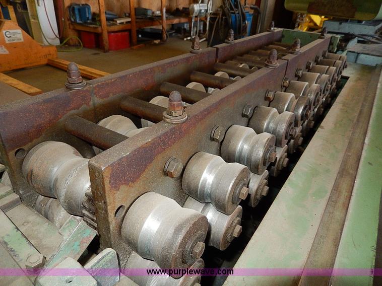 image for item AU9777 (2) forming machines