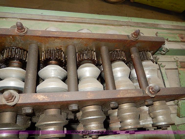 image for item AU9777 (2) forming machines