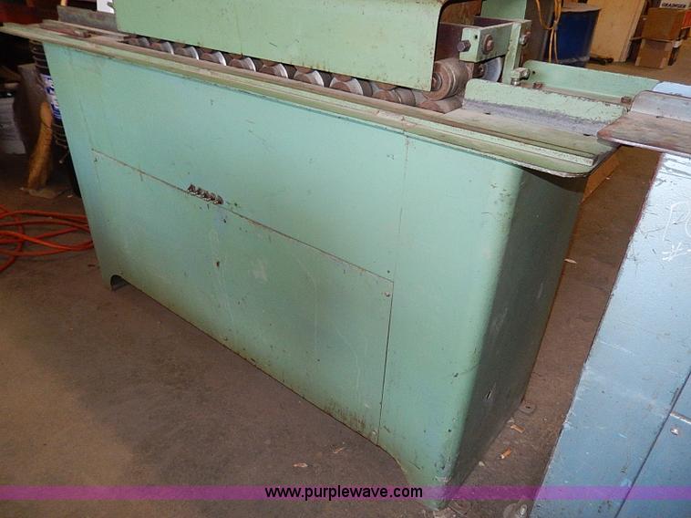 image for item AU9777 (2) forming machines