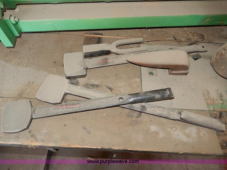 image for item AU9780 Work bench with metal brake and tin knocker