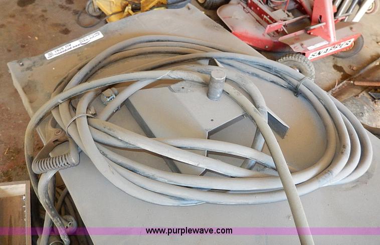 image for item AU9781 (2) welding machines