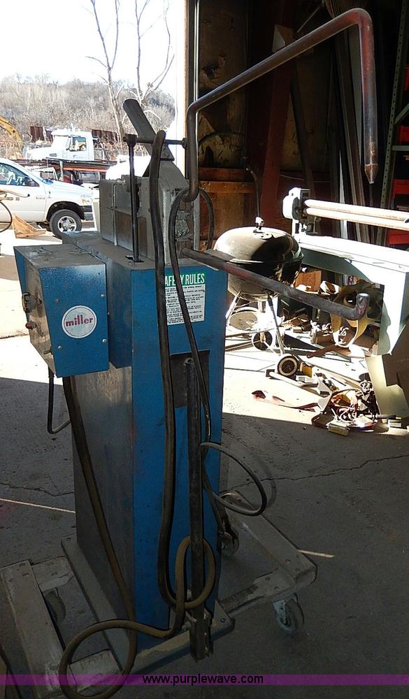 image for item AU9781 (2) welding machines