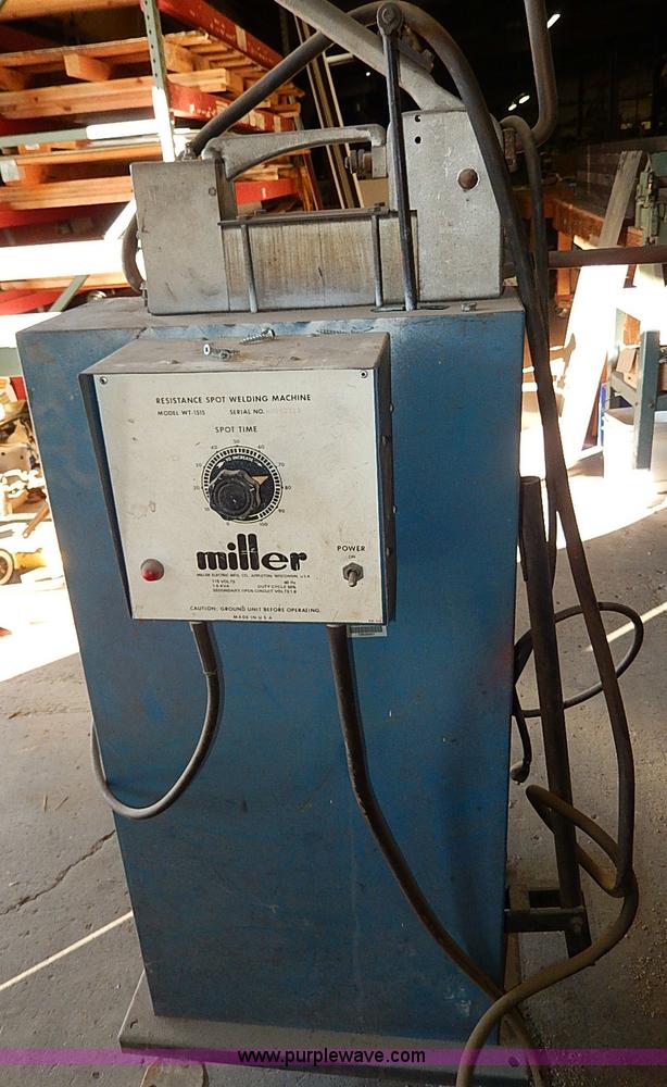 image for item AU9781 (2) welding machines