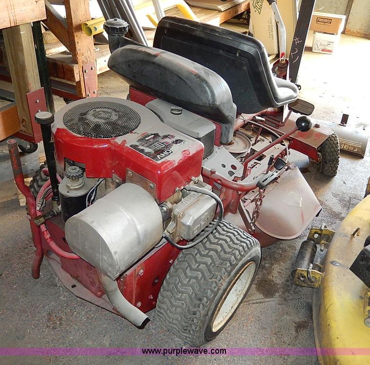 image for item AU9782 Snapper mower