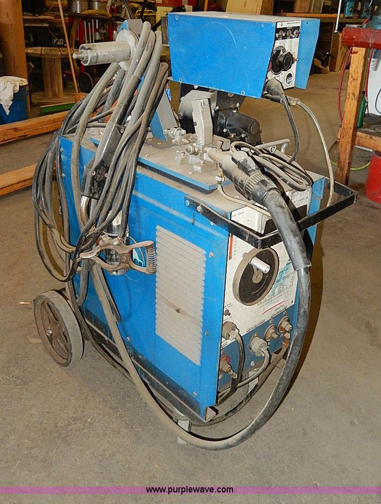 image for item AU9783 Miller CP200 welder