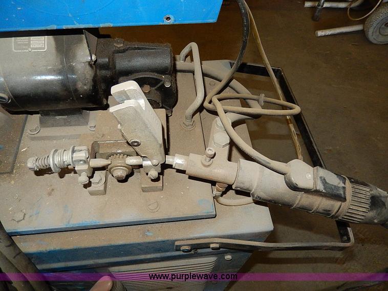 image for item AU9783 Miller CP200 welder