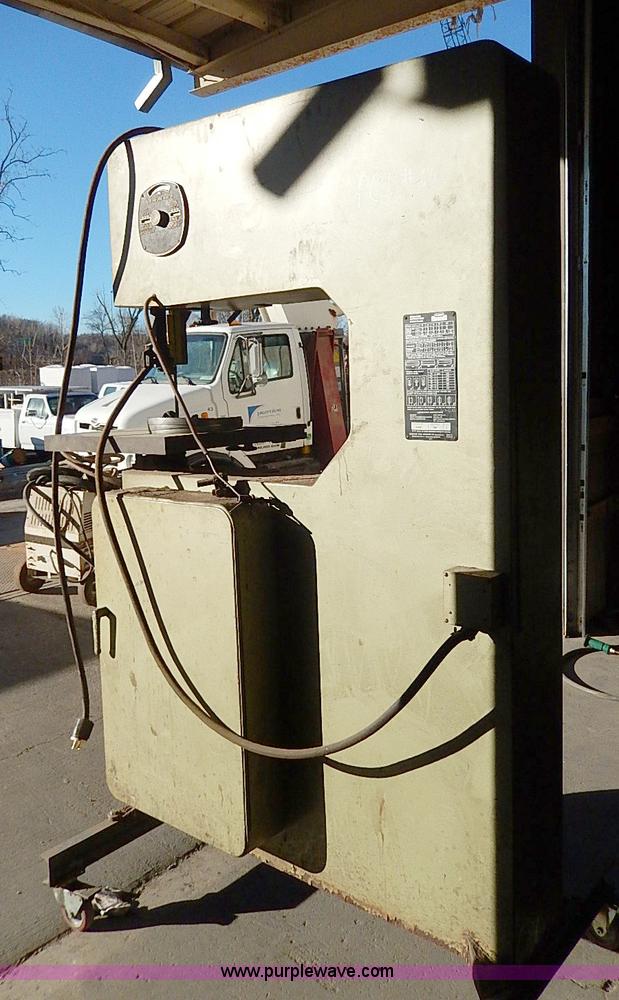 image for item AU9784 Kalamazou Startrite 30-T-10 industrial band saw