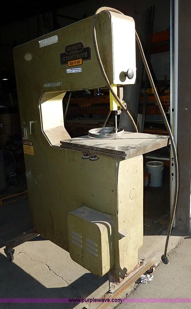 image for item AU9784 Kalamazou Startrite 30-T-10 industrial band saw