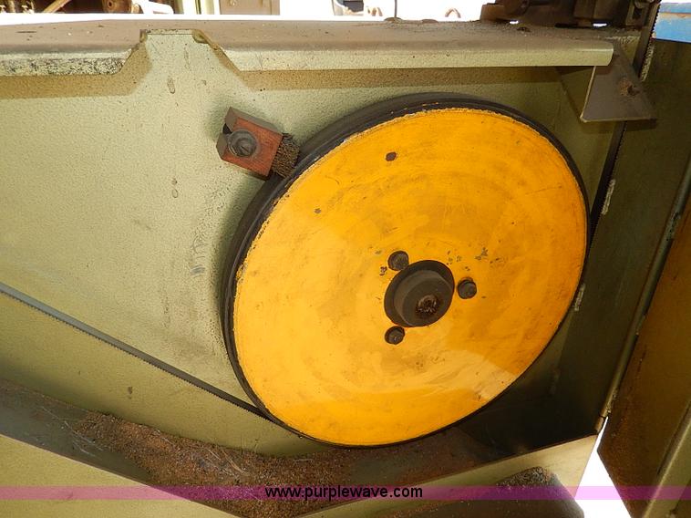 image for item AU9784 Kalamazou Startrite 30-T-10 industrial band saw