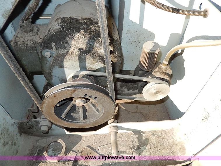 image for item AU9784 Kalamazou Startrite 30-T-10 industrial band saw