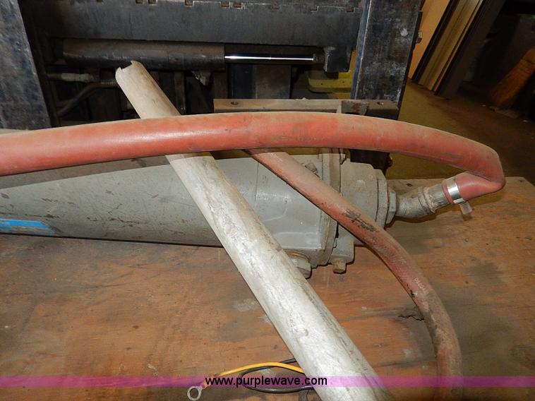 image for item AU9785 Capspray 1100 parking lot paint sprayer